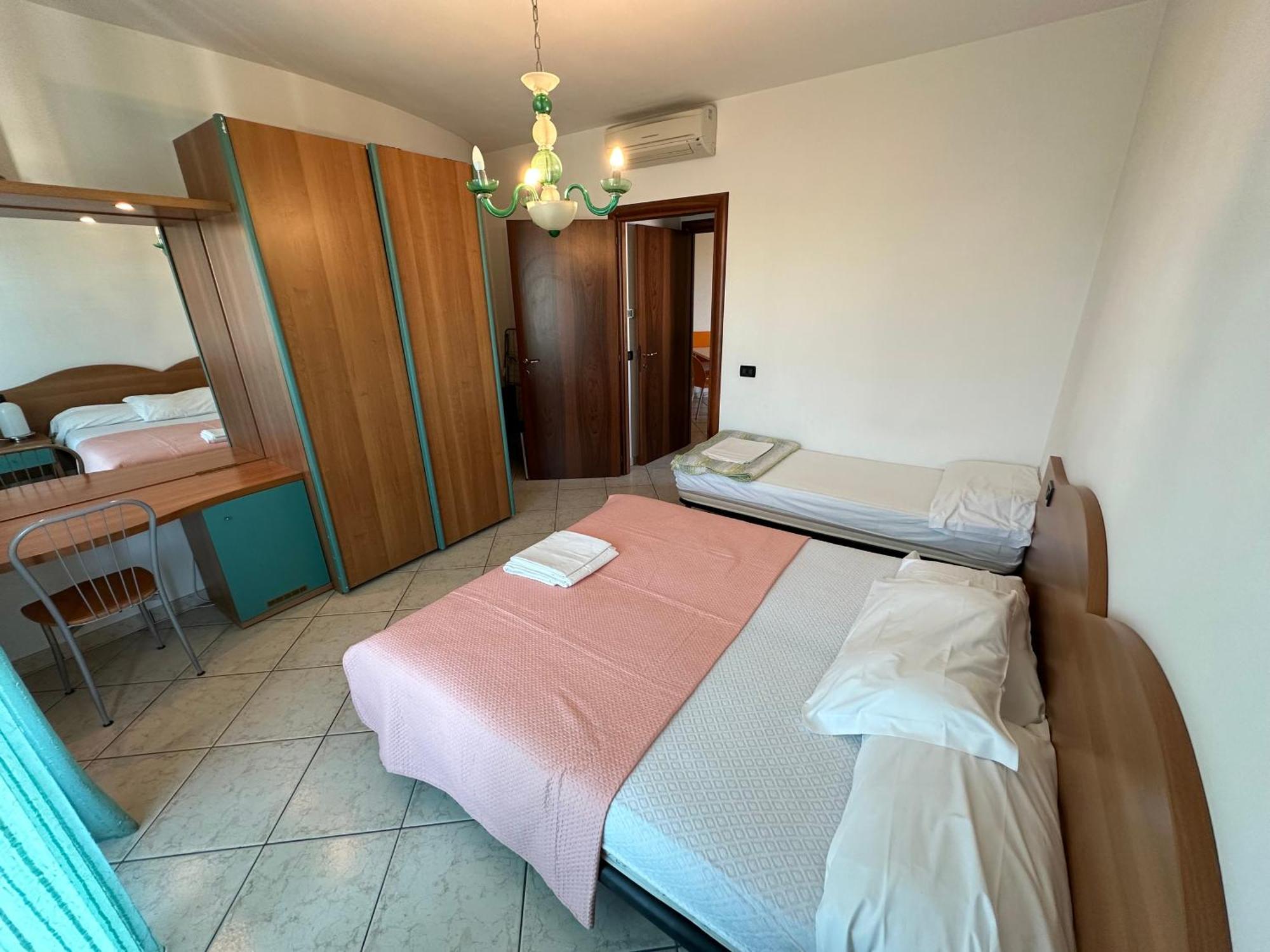 Residence Diana Frontemare - Agenzia Cocal Caorle Bagian luar foto