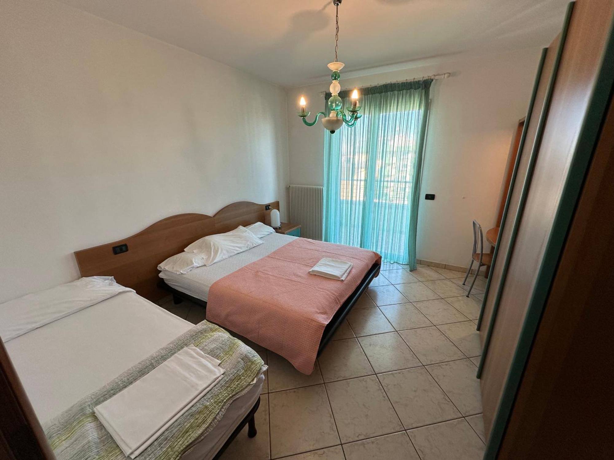 Residence Diana Frontemare - Agenzia Cocal Caorle Bagian luar foto