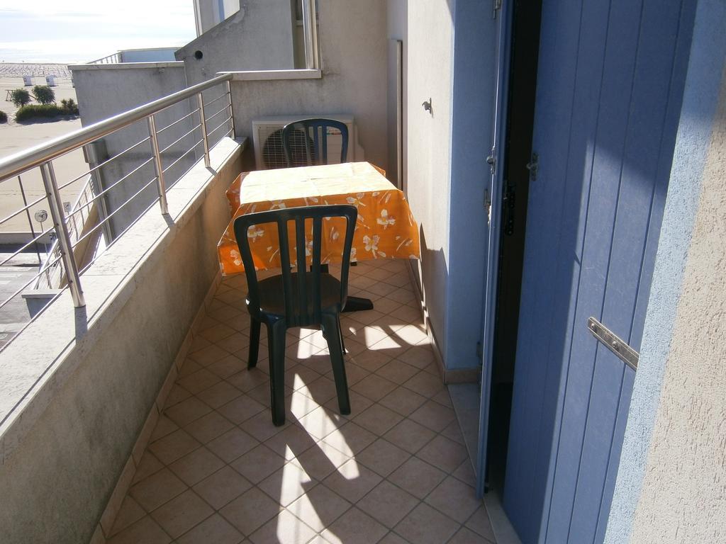 Residence Diana Frontemare - Agenzia Cocal Caorle Bagian luar foto
